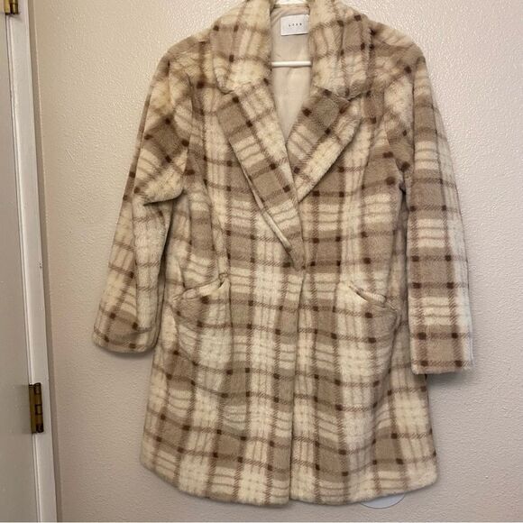 Lush Jackets & Blazers - Lush tan brown faux furry neutral plaid oversized jacket trench coat Small NWOT